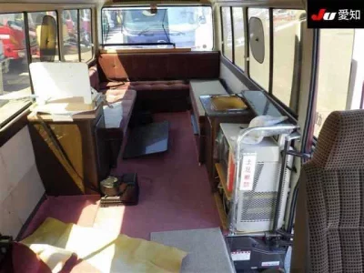 Toyota COASTER
