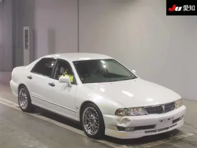 Mitsubishi DIAMANTE