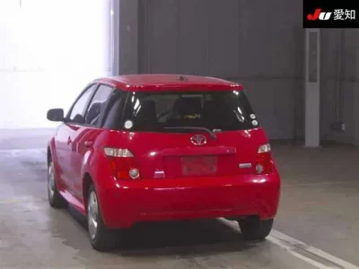 Toyota IST