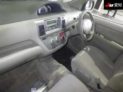Toyota RAUM