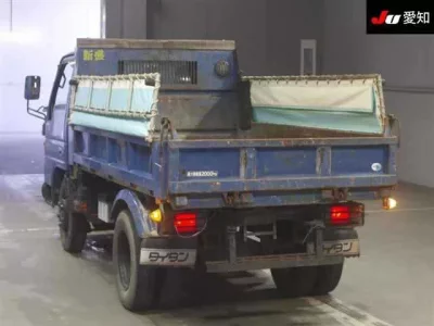 Mazda TITAN