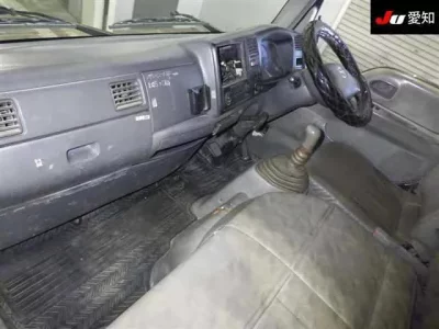Mazda TITAN