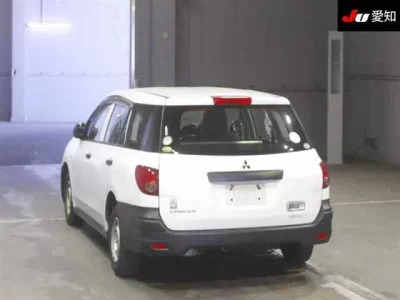 Mitsubishi LANCER VAN