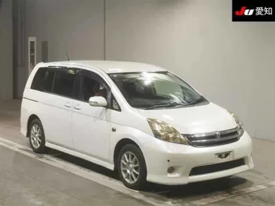 Toyota ISIS