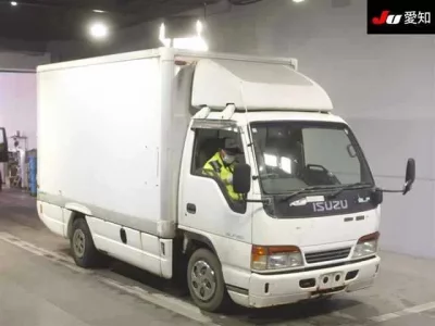 Isuzu ELF