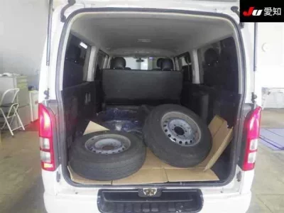 Toyota REGIUS ACE VAN