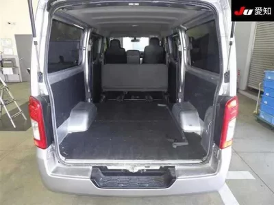 Nissan CARAVAN VAN