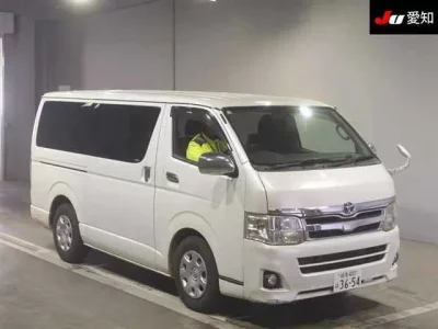 Toyota HIACE VAN
