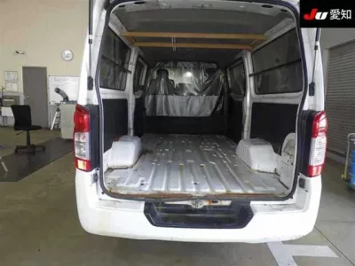 Nissan CARAVAN VAN