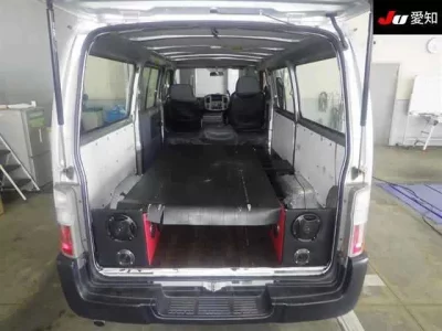 Nissan CARAVAN VAN
