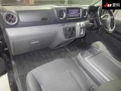 Nissan CARAVAN VAN