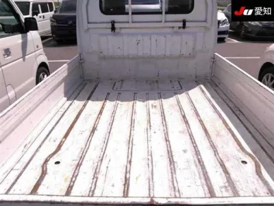 Nissan CLIPPER TRUCK