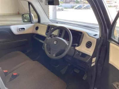 Suzuki MRWAGON