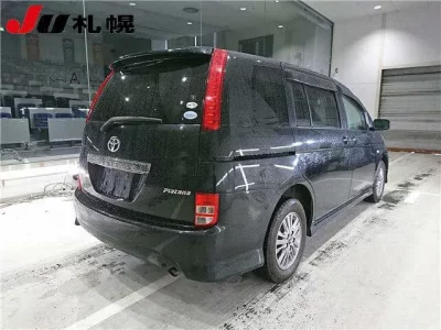 Toyota ISIS