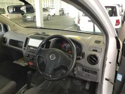 Nissan AD