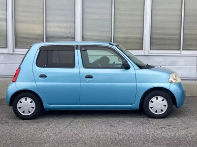 Daihatsu Esse