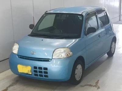 Daihatsu Esse
