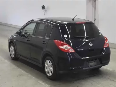 Nissan TIIDA