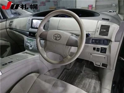 Toyota ESTIMA HYBRID