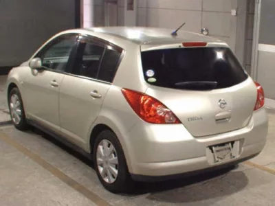 Nissan TIIDA