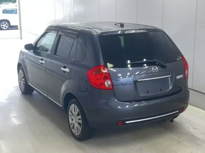 Mazda VERISA