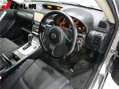 Nissan STAGEA