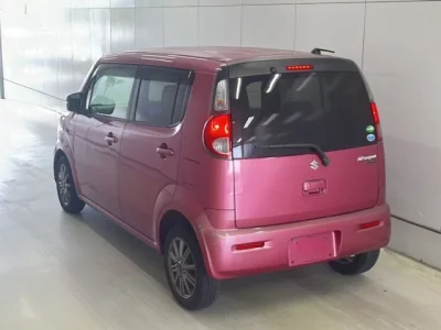 Suzuki MRWAGON