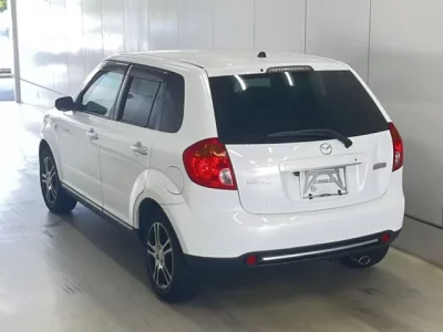 Mazda VERISA