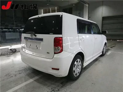 Toyota COROLLA RUMION