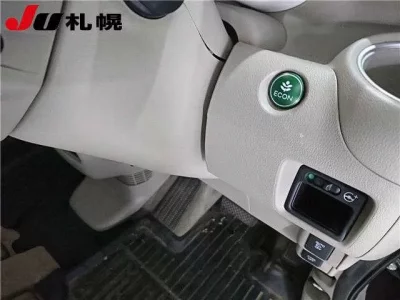 Honda N BOX SLASH