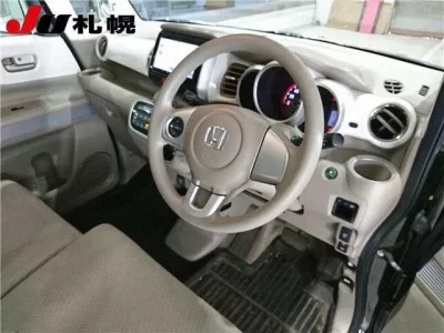 Honda N BOX SLASH