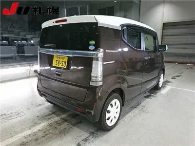 Honda N BOX SLASH