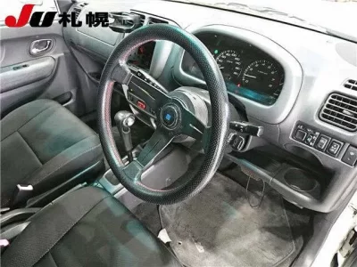 Suzuki CHEVROLET CRUZE