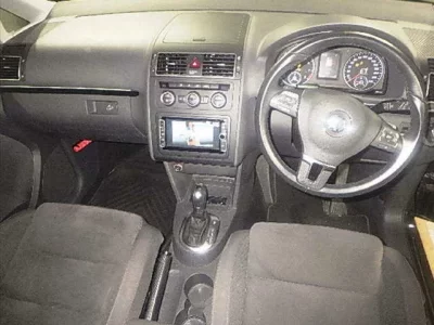 Volkswagen GOLF TOURAN