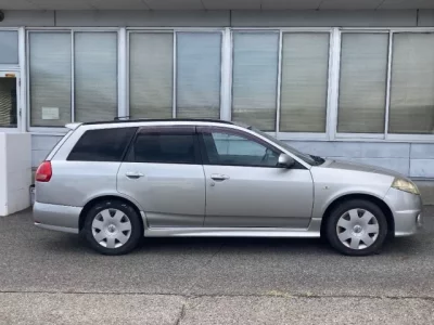 Nissan WINGROAD