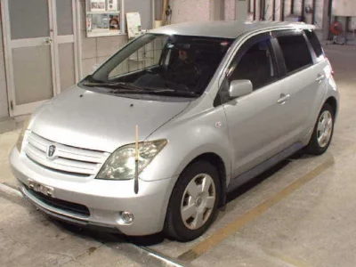 Toyota IST