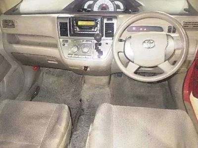 Toyota RAUM