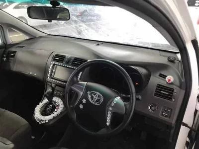 Toyota MARK X ZIO