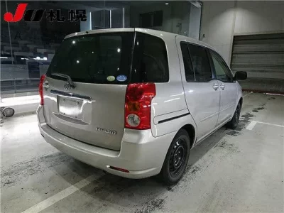 Toyota RAUM