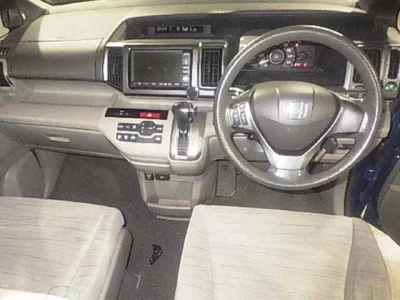 Honda STEP WAGON
