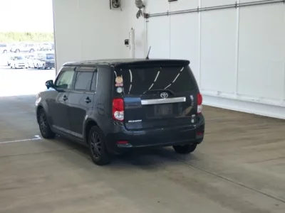 Toyota COROLLA RUMION