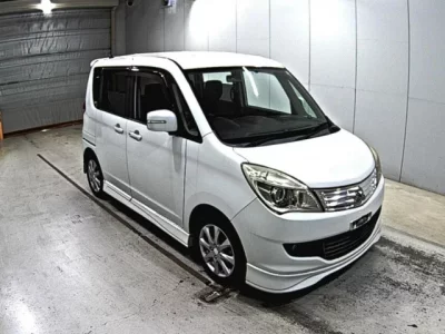 Mitsubishi DELICA D2