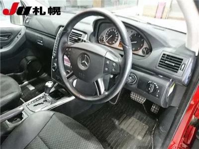 Mercedes-Benz B CLASS