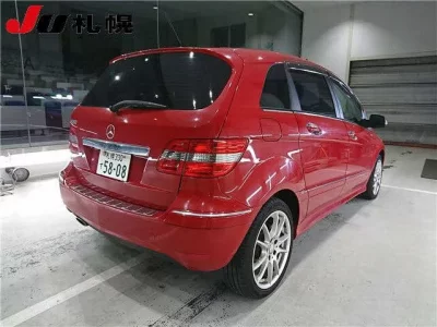 Mercedes-Benz B CLASS