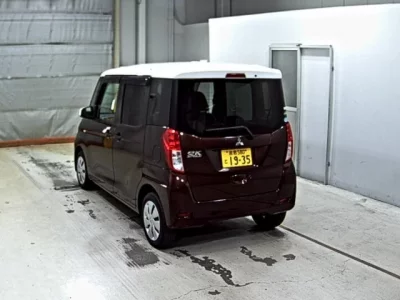 Mitsubishi EK SPACE