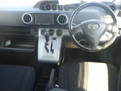 Toyota COROLLA RUMION