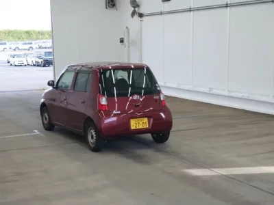Daihatsu Esse