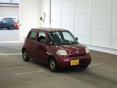 Daihatsu Esse