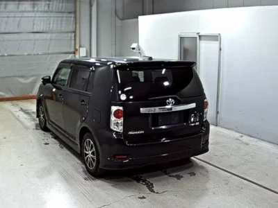 Toyota COROLLA RUMION