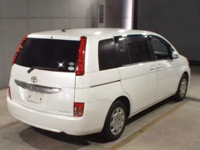Toyota ISIS